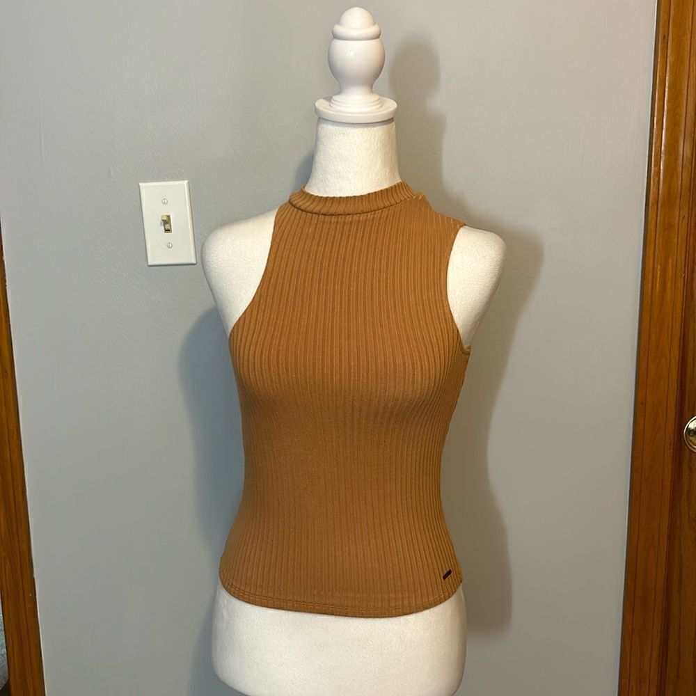 🆕 N: Philanthropy asymmetric cut ribbed tank size M BIN D‎